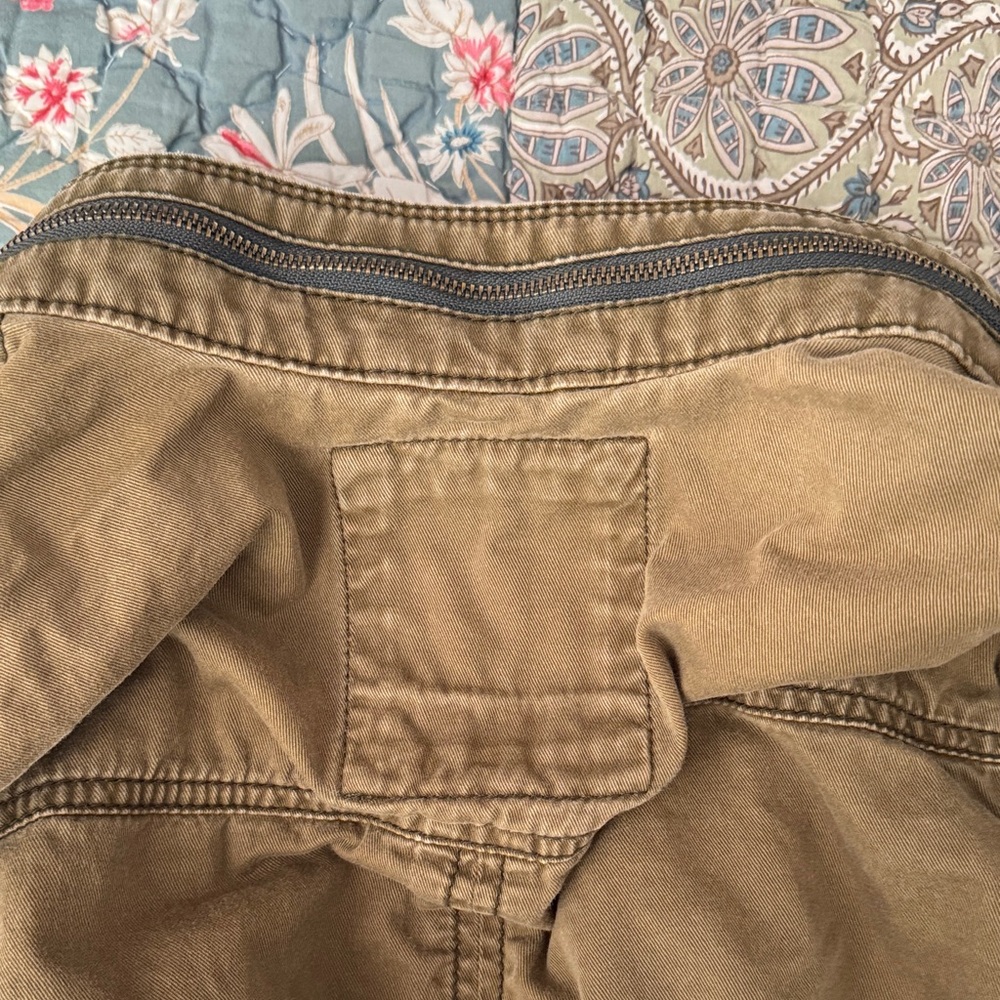 Abercrombie Khaki Utility Jacket for Women - Picture 8 of 10
